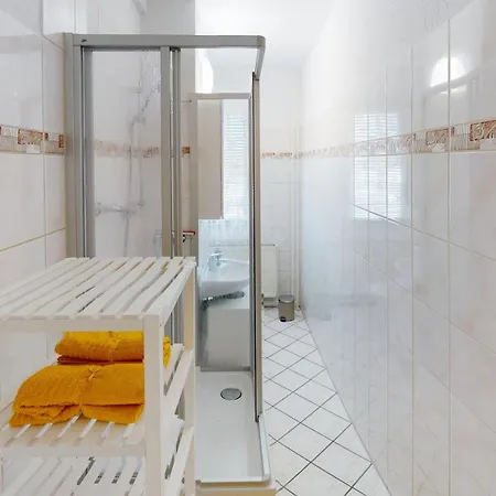 アパート Ruhig Gelegene 3-raum-fewo, Wlan ケムニッツ