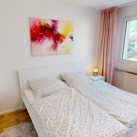 Ruhig Gelegene 3-raum-fewo, Wlan