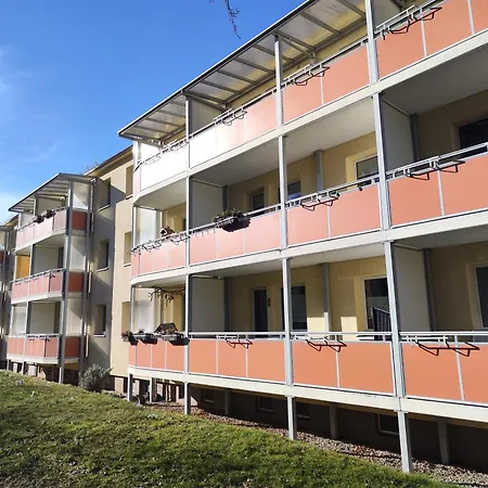 Ruhig Gelegene 3-raum-fewo, Wlan アパート